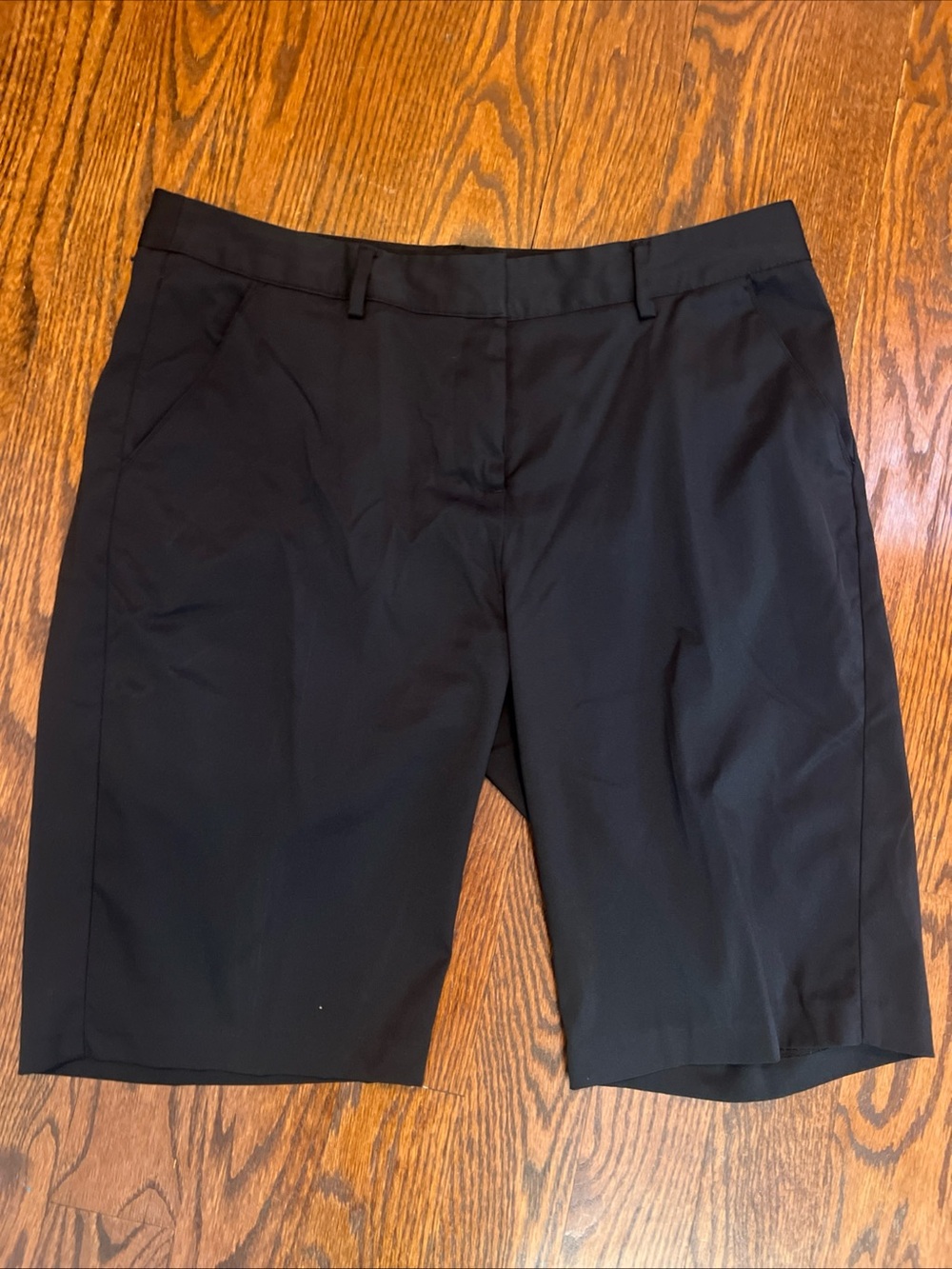 Greg Norman Shorts Womens 10 Black Bermuda Golf Stretch Microfiber Casual